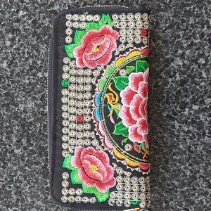 Floral Embroidered Wallet